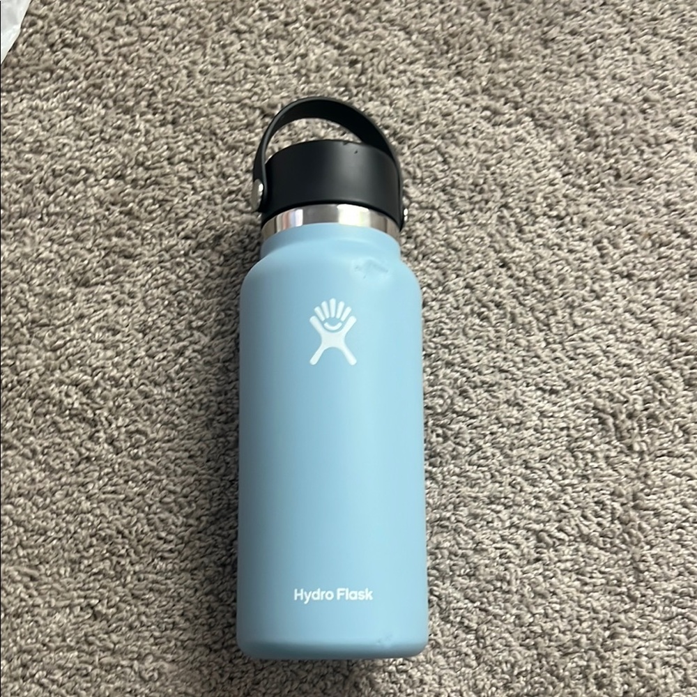 Hydro Flask Light Blue Water Bottle
